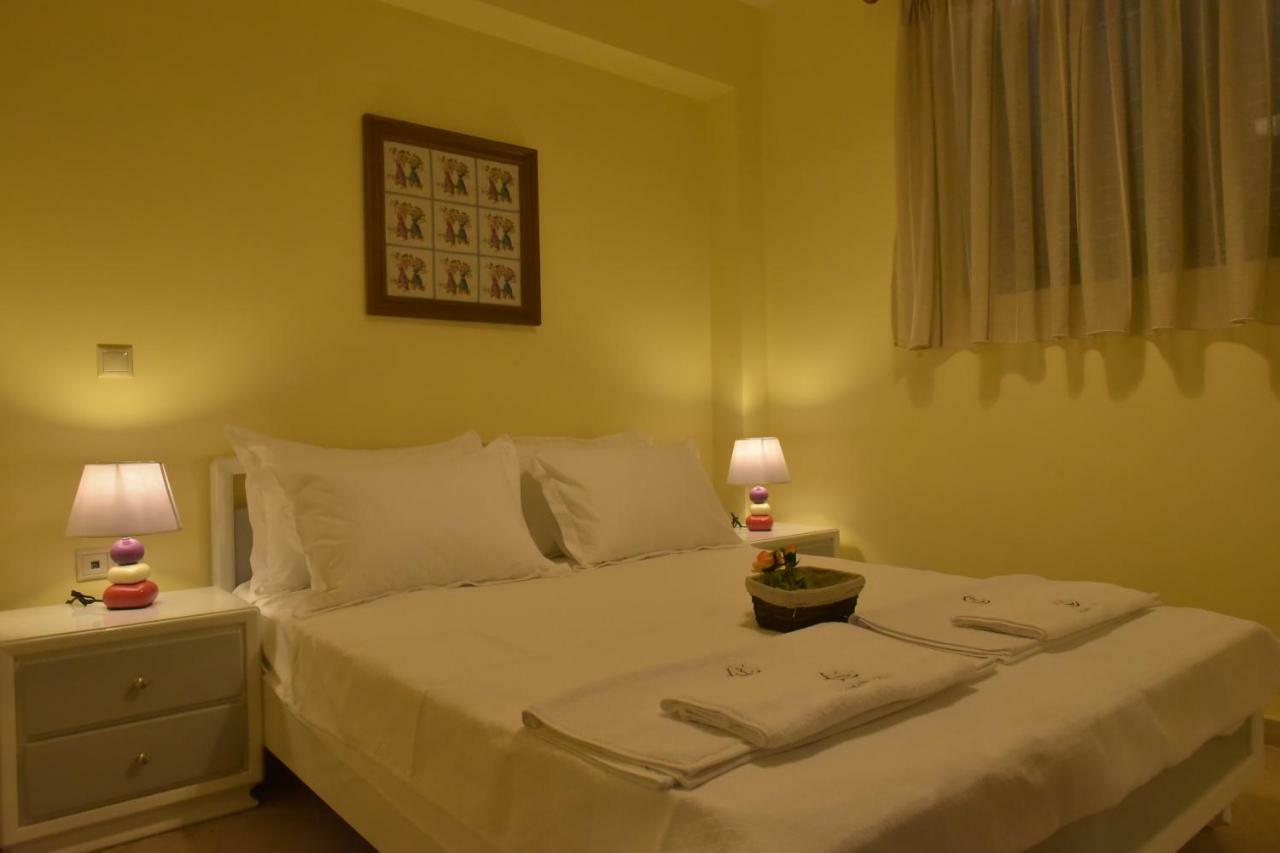 Captain'S Villa Appartments Psakoudia Luaran gambar